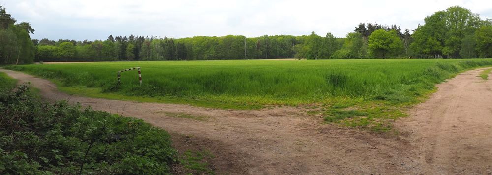 Rheinberg op zoek naar de gedenksteen van RWL A1